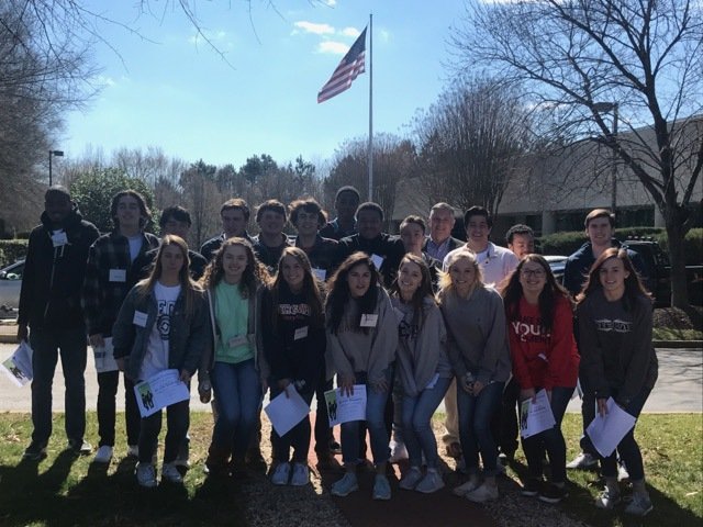 PatriotsPhhs's tweet photo. Thank you to Worth Higgins & Associates and Junior Achievement Central VA for an outstanding Job Shadowing opportunity for our Advanced Marketing students. #PHDECA #jaofcentralva #PHamily #uniPHied https://t.co/Uzeghbs86X