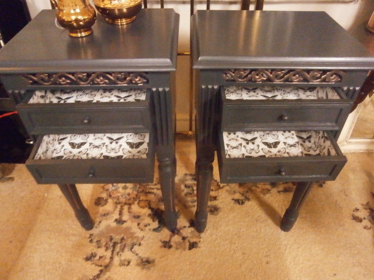 TheHouseofUp's tweet photo. At No. 2 in the #UpcycledHour #Top3RTDImage league we find @TwoJaysCorner with 11RTs 16Likes and a beautiful pair of #restored and #refinished #vintage side tables with #decoupaged lined drawers. Well done Jacquie, two beautiful pieces of work from a truly professional #upcycler https://t.co/TNZzRvIBCJ