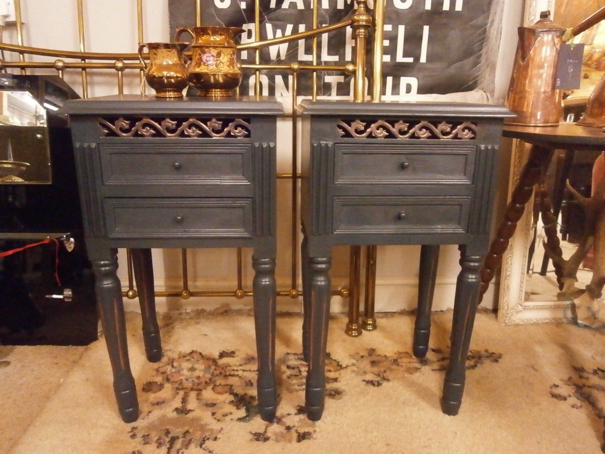TheHouseofUp's tweet photo. At No. 2 in the #UpcycledHour #Top3RTDImage league we find @TwoJaysCorner with 11RTs 16Likes and a beautiful pair of #restored and #refinished #vintage side tables with #decoupaged lined drawers. Well done Jacquie, two beautiful pieces of work from a truly professional #upcycler https://t.co/TNZzRvIBCJ