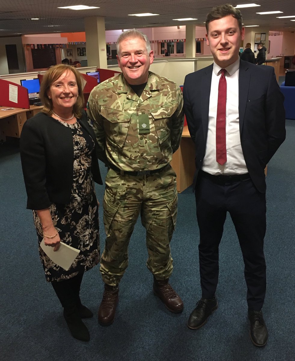 ReshapeMagazine's tweet photo. Transition - Individual Planning & Personal Development #IPPD financial #resilience briefing for all CIC in the @HIVEBeharry
MOD Credit Union #MilitaryCU
Finding your #free credit report #Noddle & budget planning #MoneyForce
#BeTheBest @2ITB_Catterick @1ITBCatterick 👍 https://t.co/m5mW4qYLOF
