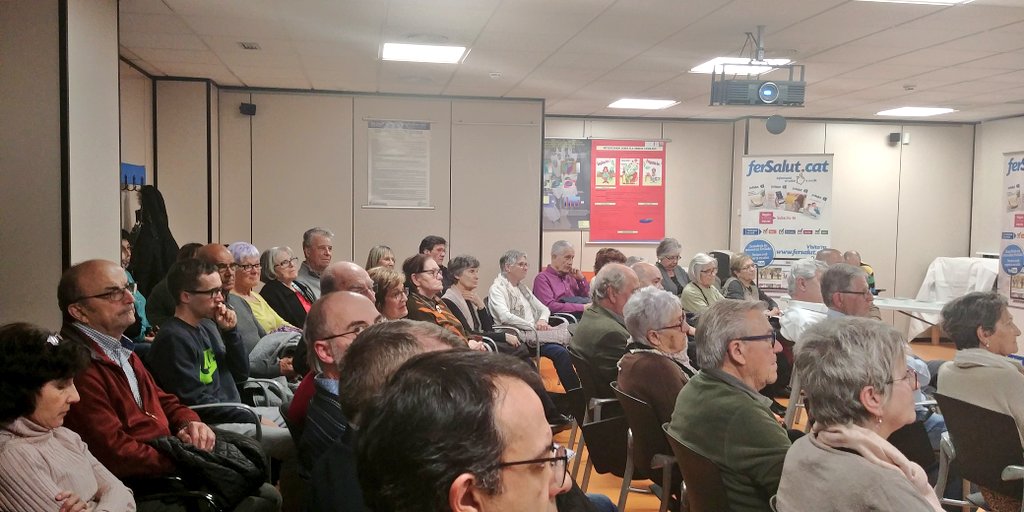 MontseAyats's tweet photo. I com ens agrada treballar amb autors com l' #AlbertLedesma #TincHipertensióIAraQuè? #CapRemei #Vic Contribuïm prevenció, cuidem la #salut, apoderen els pacients i ampliem la base d lectors en #català @marinageli @dr_blay https://t.co/IjB7cDLBFC