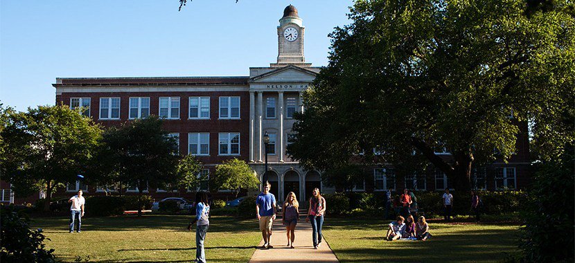 AmeriStudy's tweet photo. The Mississippi College student body population is comprised of students from 39 of 50 states and over 20 foreign countries. Learn more about MC now: https://t.co/qzuopoVard https://t.co/6LuofrQwtb