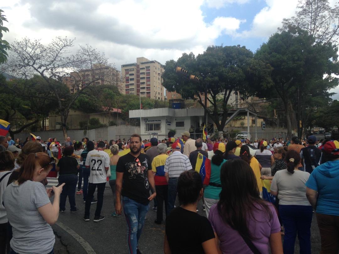 Juan Guaidó tweet media