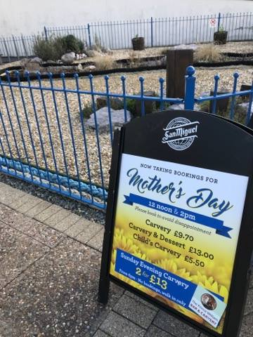PrinceWilliamBx's tweet photo. 🌺 MOTHERS DAY TREAT!
Now taking bookings for Mothers Day Lunch.
Carvery-£9.70
Carvery &amp; Dessert-£13
Children's Carvery-£5.50
Booking is advisable to avoid disappointment.
Call 01803 854468______________________
Sunday Evening Carvery, from 6pm.
2 for £13
No bookings-walk in only https://t.co/Be71ECcpfu