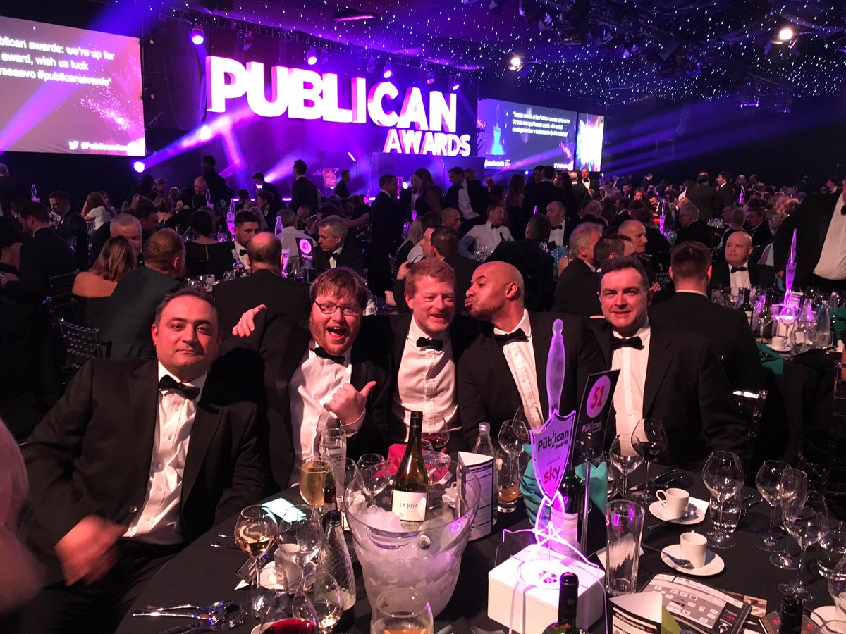 Hippo Inns tweet media