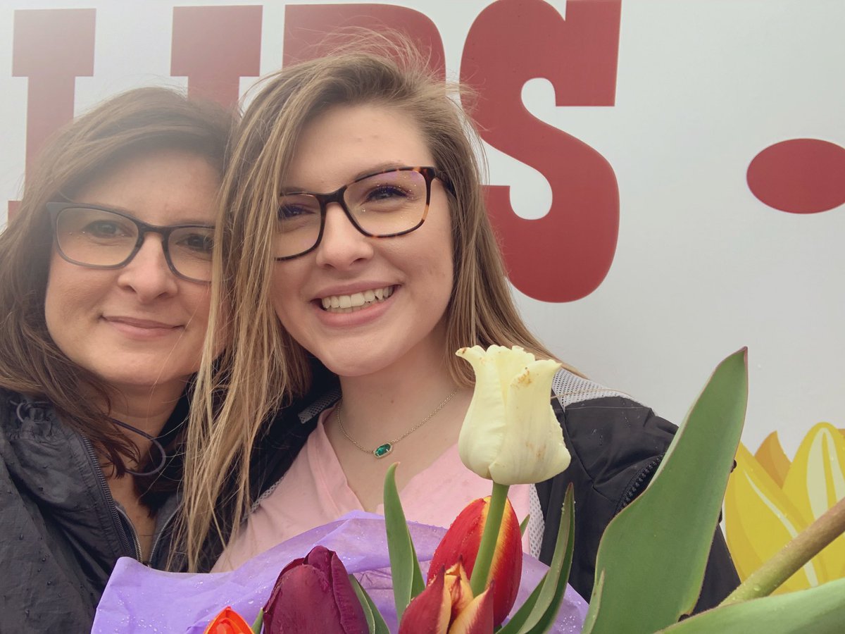 MooreCheyenne3's tweet photo. 💐💜 https://t.co/YX2WgvdLQJ