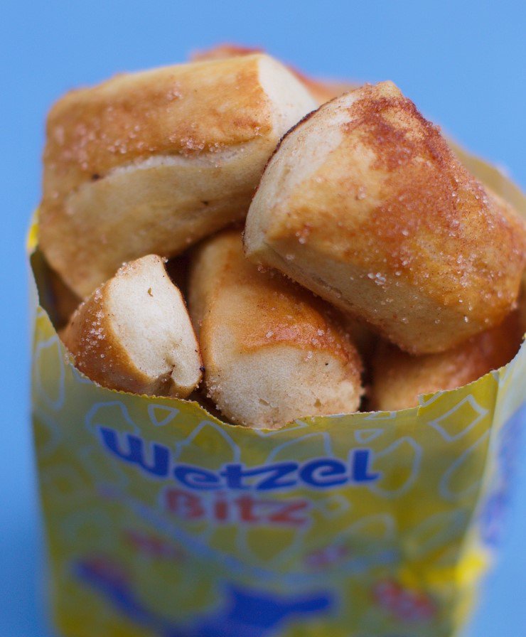 ShopRogueValley's tweet photo. We didn’t choose the nug life; the nug life chose us. 📷: @wetzelspretzels #LetsGoShopping https://t.co/L2pzH2JRQr