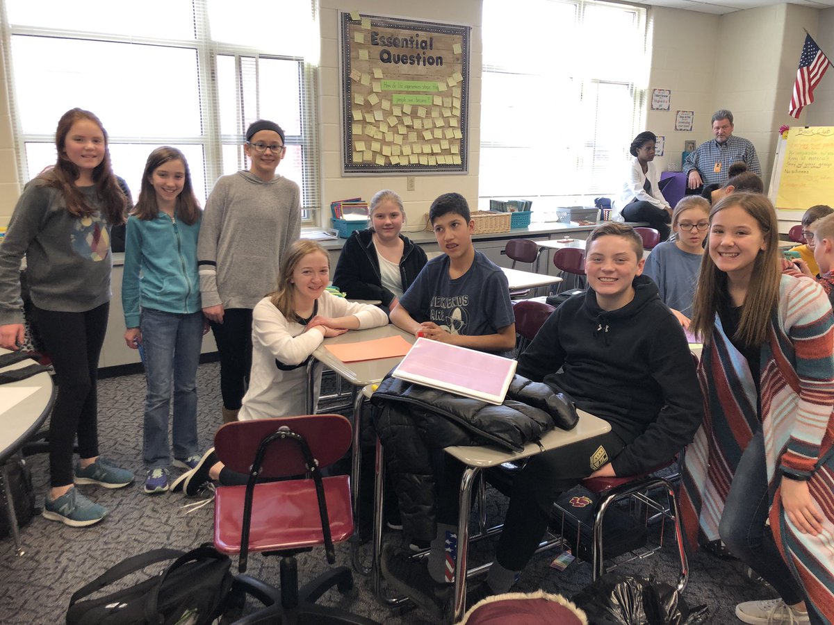 CumbeeMs's tweet photo. Best Buddies meeting today to spread the word about RESPECT! #hcms157c #157c https://t.co/yX9Lu29bPd