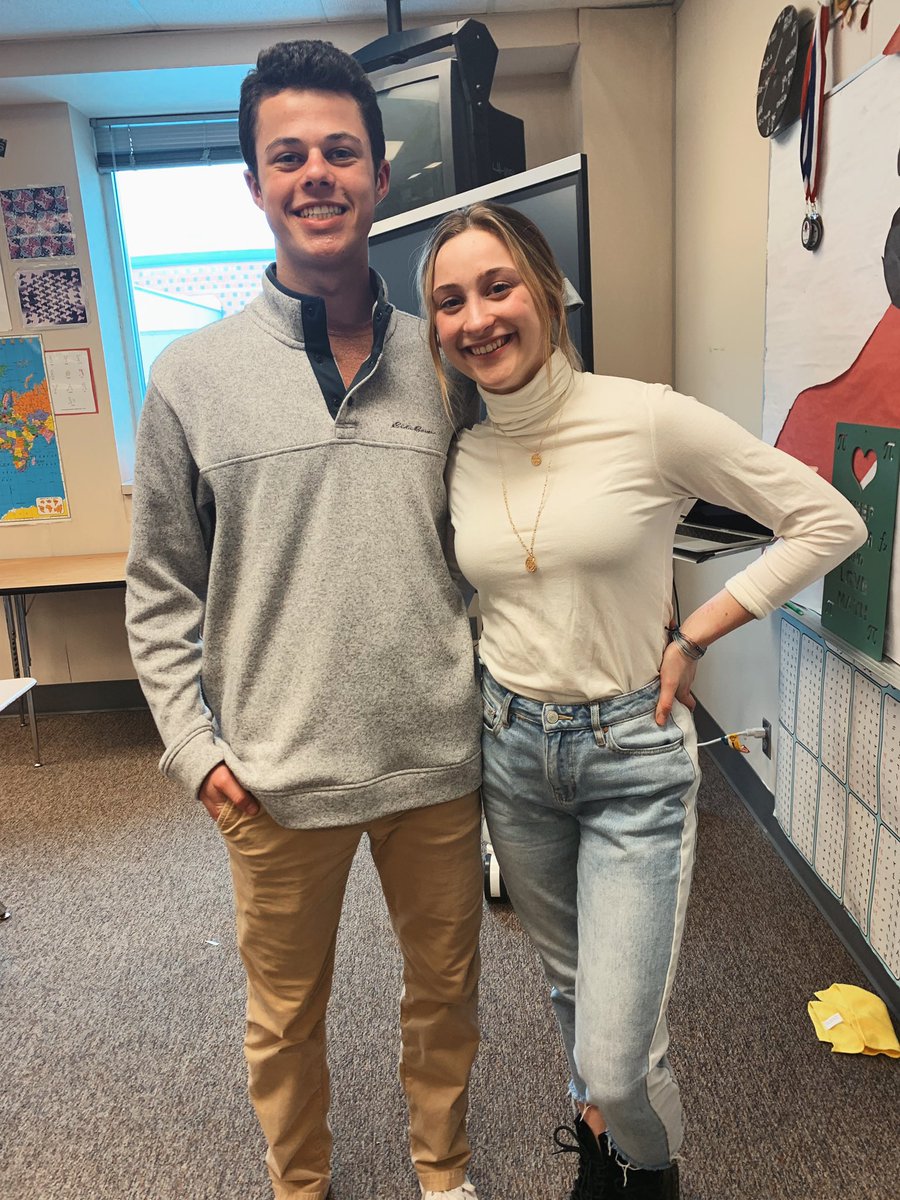 LNStudentCouncil tweet media
