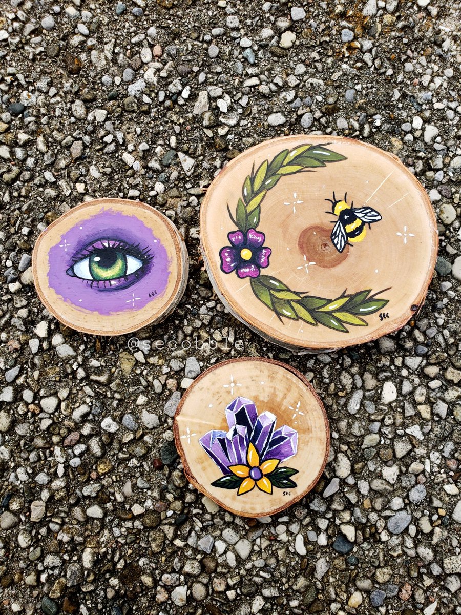secobble's tweet photo. I painted on some wood rounds! They're available at my shop if you'd like to give one a home ✨💛 https://t.co/RhN8QdWLLR https://t.co/A7tn4f5TyV
