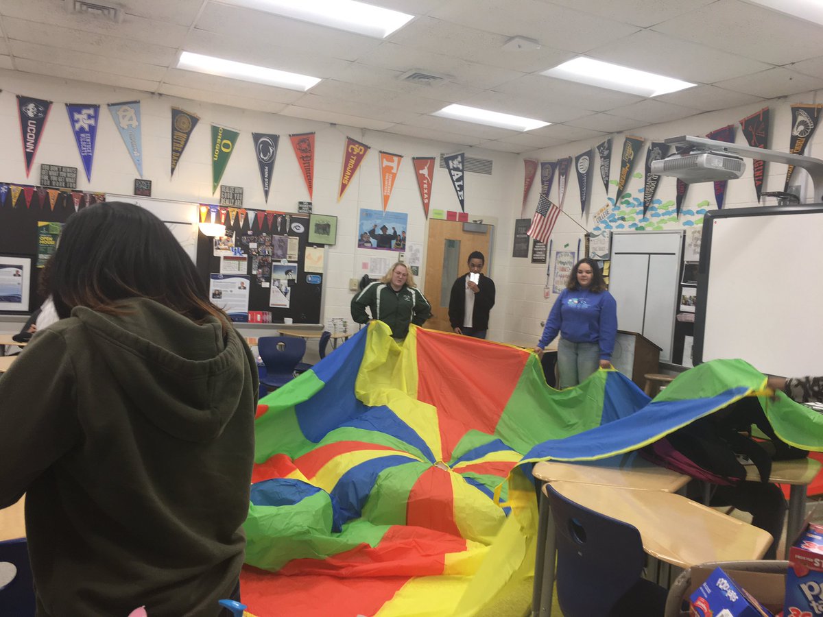 Jenn_Eason's tweet photo. So much joy and laughter during today’s Senior class. I don’t know that I’ve ever seen this much excitement from them as a class! (Video in next tweet) 💚💙 https://t.co/F0SGem0Vvo