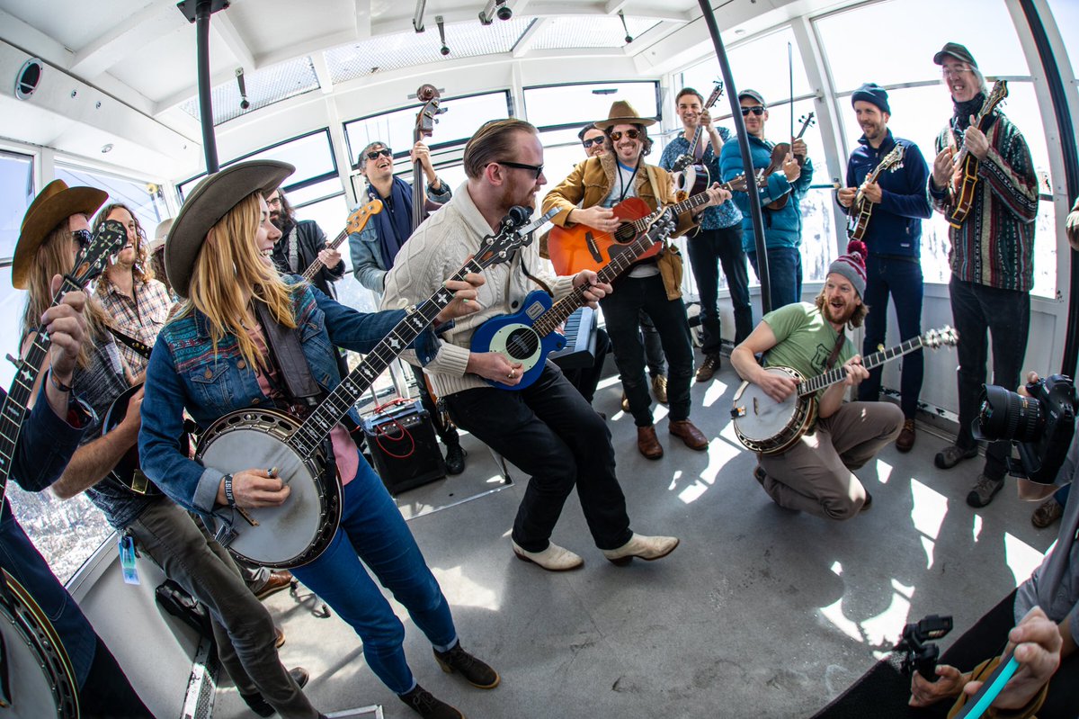 WWGfestival's tweet photo. Duck Walk Tram Jam
🦆
#winterwondergrass #wwgtahoe #tahoebound #howdoyouwondergrass #tramjam https://t.co/spjVK8Pins
