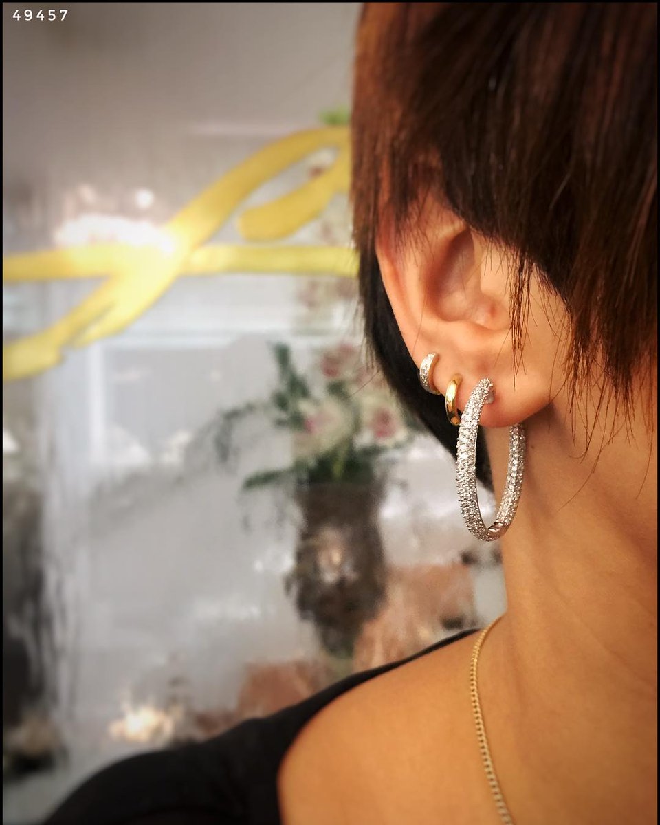 ewiglichjoias's tweet photo. Esse não precisa de legenda... O que você acha? #brincos #argolas #ouro18k #diamantes #ewiglich #ewiglichjoias 💎 https://t.co/2peCCqygfL