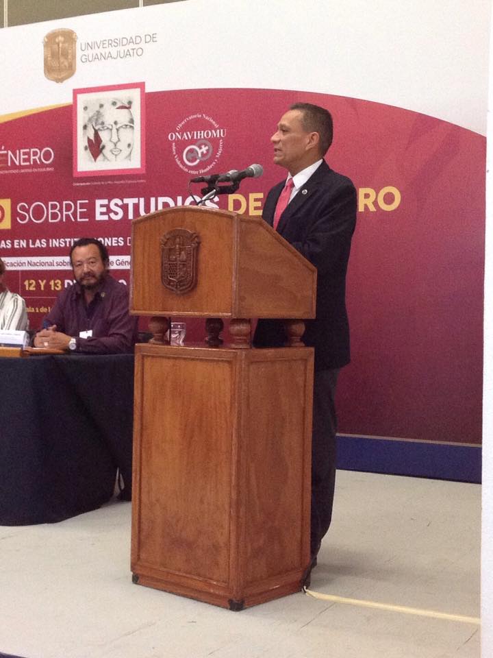 Fuera del Molde tweet media