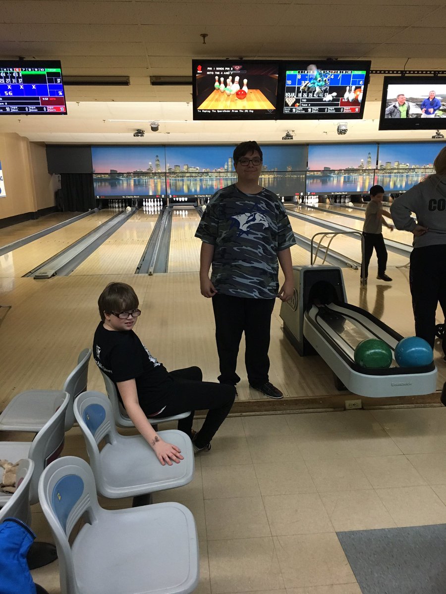 D303UnitedSO's tweet photo. We’re having fun knocking over pins @stcharlesbowl https://t.co/gpBJk3ZiLI