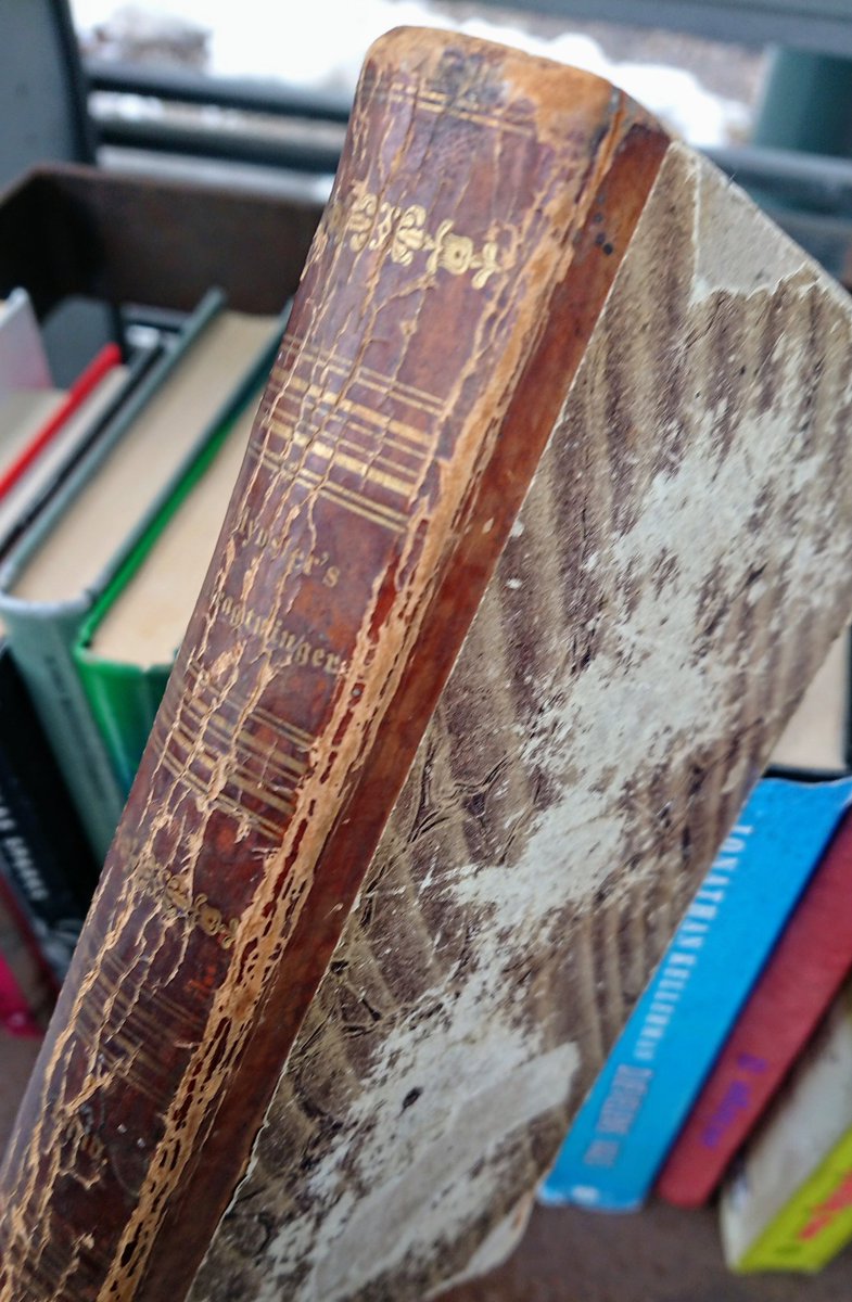 Keyserkiosk's tweet photo. Sjelden vare i Keyserkiosken. Visdomsord fra 1837: «Betragtninger over de christelige troeslærdomme» https://t.co/8uWuPd9EmN