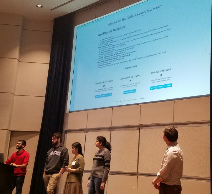 JeffSharer's tweet photo. Impressive group of law &amp; CS students in @NorthwesternLaw Innovation Labs! Just one example = great app underway by Youth Immigration Project team to educate undocumented youth on rights and link to resources in crisis. @NorthwesternU @danlinna @kj_Hammond @profdschwartz https://t.co/qC4ZAsRBrk