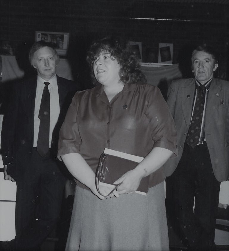 RyanOfStoke's tweet photo. 35 years ago today this woman found her voice, found her calling and along with many other great women took on the might of the state fighting for jobs & social justice!
#NSWAPC #NSMWAG #WAPC #BrendaProcter #MinersStrike #1984 #WomenOfTheWorkingClass https://t.co/k9bPLv7G9v