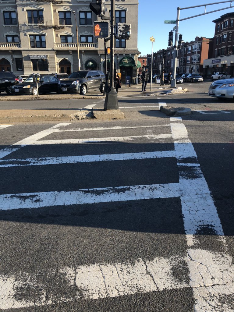 Emjay1028's tweet photo. I approve of the progress. And the late sunshine. ππ» #ViewFromEveningCommute #TimeToGoSnow #March #BringOnSpring #Boston #Allston https://t.co/oWvUVY4sTM