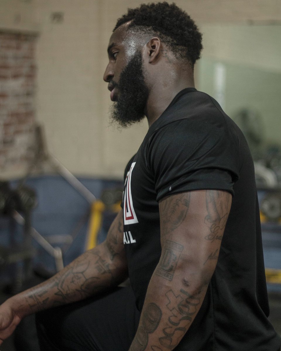 _Meer___'s tweet image. EVERY TEAM IM ON THEY KNOW IM A DOG!!!😤 #YEAR2LOADING