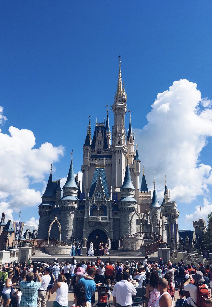 NEW! Disney Question Tag!
•
buff.ly/2VXbvd3
•
#disney #disneylove #love #importance #chat #chatty #lovedisney #disneyland #quote #quotes <a href="/Cbeechat/">beechat</a> <a href="/allthoseblogs/">All Those Blogs!</a> #blog #blogger #bloggerstribe #bloggers #GRLPOWR #teacupclub