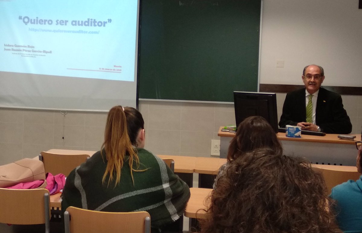 UCAM_Empresa's tweet image. Esta mañana en @UCAM_ADE en clase de #Auditoría, hemos recibido a miembros del @ICJCEAuditores #Murcia, que nos han dado una visión real de una profesión con futuro, la #Auditoría. Gracias por darle esta oportunidad a nuestros alumnos @UCAM