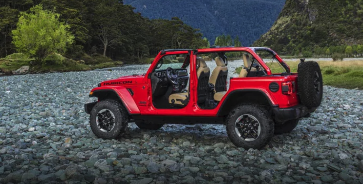 So you love the Jeep Wrangler? We do too. Click: bit.ly/2F2jyya to see the many ways these trims compare! 😎