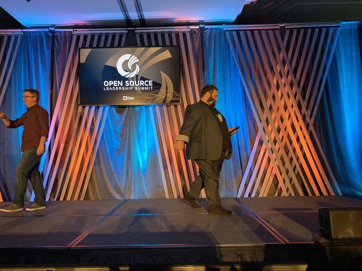 nithyaruff's tweet image. Heat light love - way to support #CommunityBridge- @Remy_D @twitter about supporting community bridge.  #OSLS