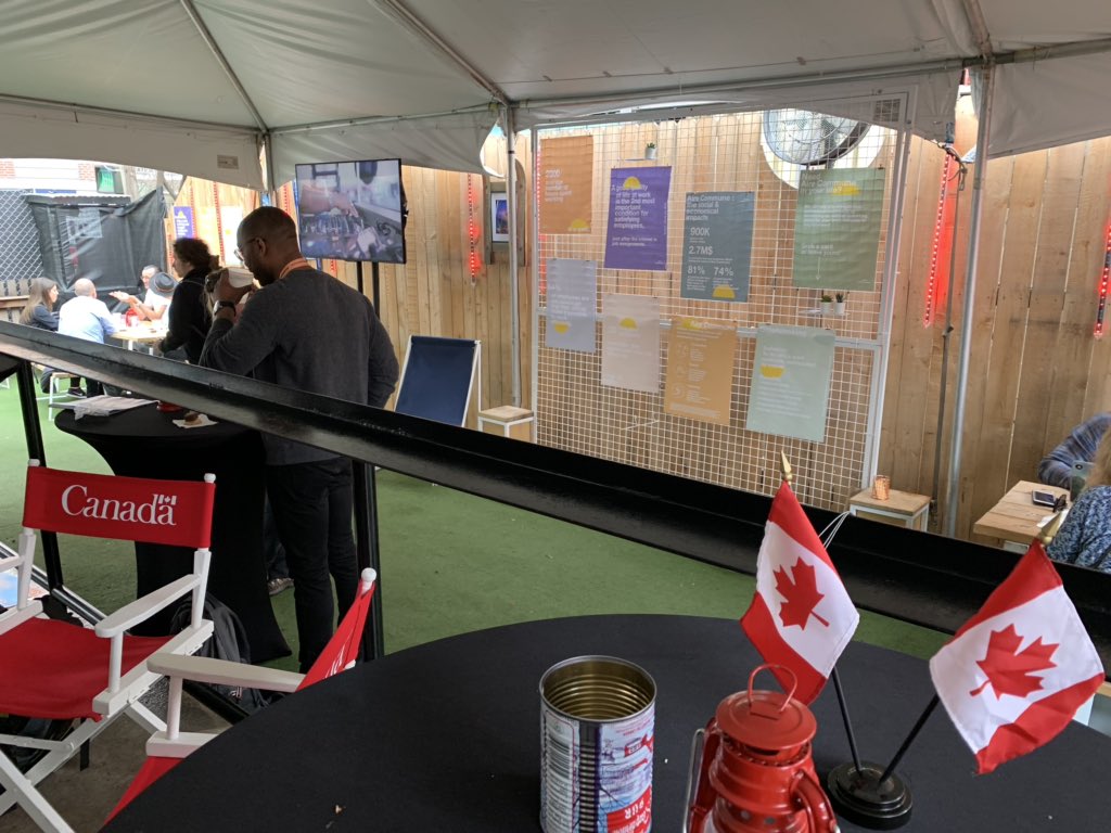 kasahi's tweet photo. Canada HouseとかScandinavia Houseとか #SXSW https://t.co/A17ekjtsnj