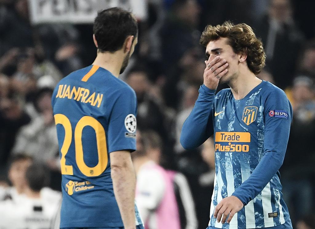 marca's tweet photo. 🤦‍♂️ PARA TAPARSE 🤦‍♂️
"Griezmann, un disparo a puerta y poco más. En su día dijo que comía en la mesa de Messi y Cristiano, pero en estos partidos hay que demostrar el nivel de Balón de Oro. Y Antoine, en Turín, estuvo en las Antípodas de esa mesa de cracks" https://t.co/l35ov2kAcH https://t.co/JjnyOJSHk3