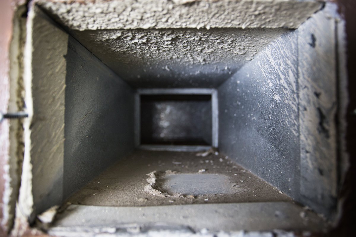 RedEjd's tweet image. A #cleanfilter and #airpassages greatly improve #airquality circulating in your home. Call about about our Spring 19 special pricing on air duct cleaning! Serving #ProvidenceCounty #EastBayCounty #NewportCounty #BlackstoneValley #SouthCounty #EasternCT since 1996!
401 736 4335