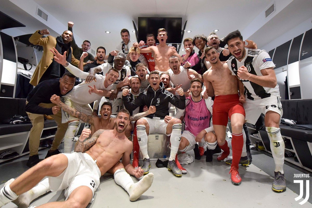 juventusfcen's tweet photo. QUARTER-FINALS!!!!!!!! 💪💪💪

#GETREADY #JuveAtleti #UCL #FinoAllaFine #ForzaJuve https://t.co/qaIZB30JTs