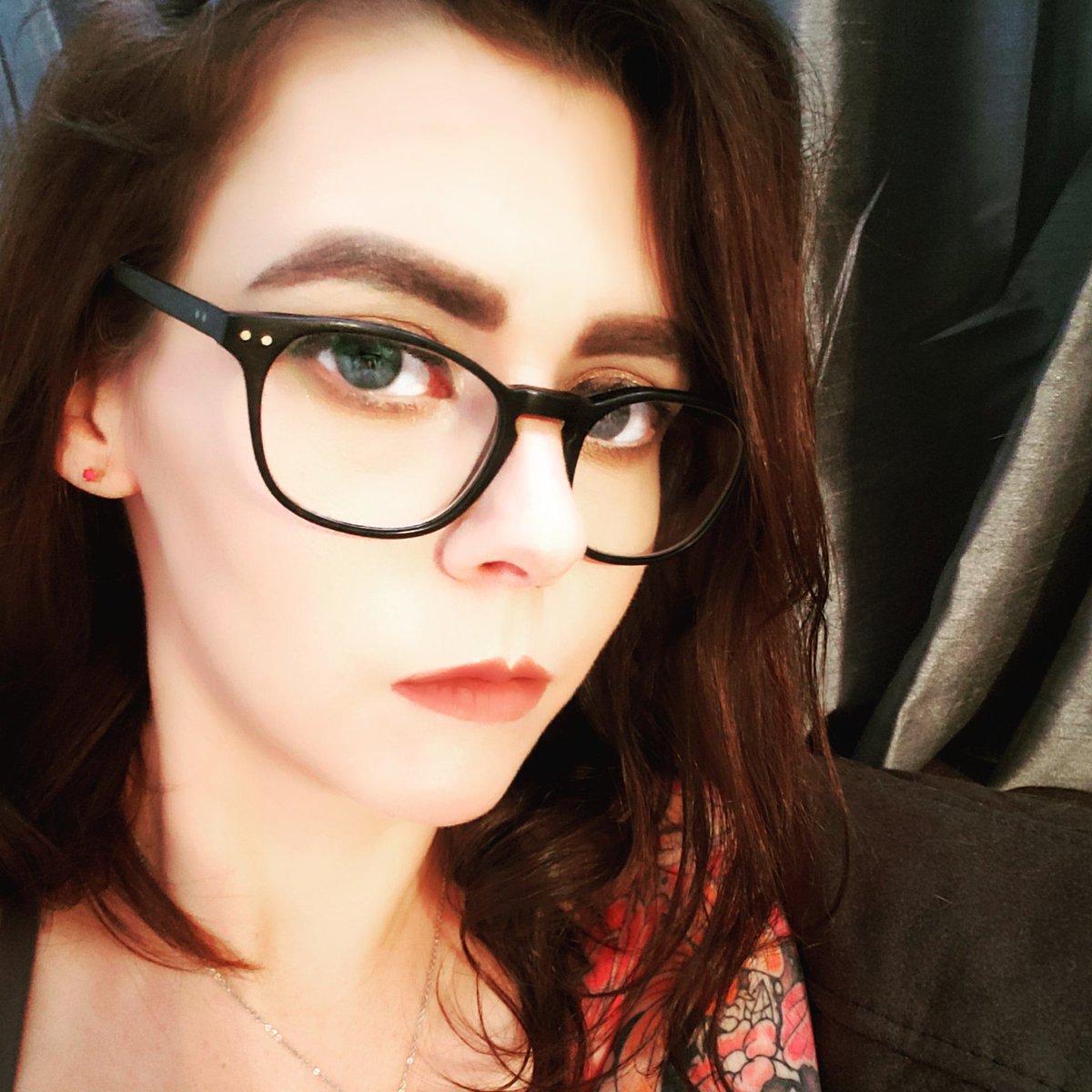 JinnyMels's tweet photo. Makeup fun! #makeup #makeupaddict #makeuptutorial #fashion #fashionista #makeuplover #makeuptalk #makeupjunkie #makeupworld #makeupcollection #makeupcommunity #makeuplifestyle #makeup4glam #makeup4ever #FolloMe #follow https://t.co/OwLLY6XiHe