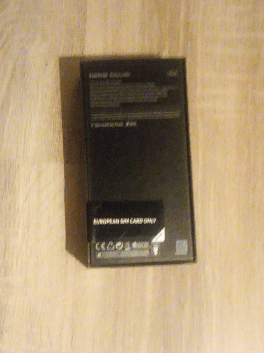 P607635404's tweet photo. Heute kam das @Samsung #GalaxyS10Plus von @1und1 zum Testen im Rahmen des #ProfiSellerTTB.

Das #Smartphone und die Verpackung wirken sehr hochwertig. In den kommenden 6 Wochen erfahrt ihr hier exklusiv weiteres zum Test des #GalaxyS10

https://t.co/LmJxvfa7ni

#Werbung https://t.co/bCXXMjtMba