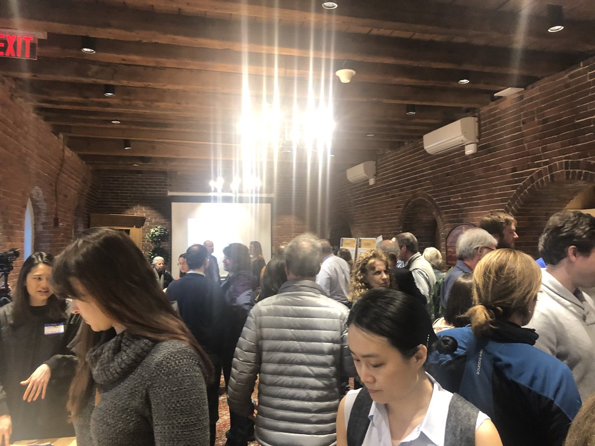WeAreWaterfront's tweet photo. Packed room at Downtown Climate Ready open house #ClimateChange #flooding https://t.co/EgMCYaFEFG