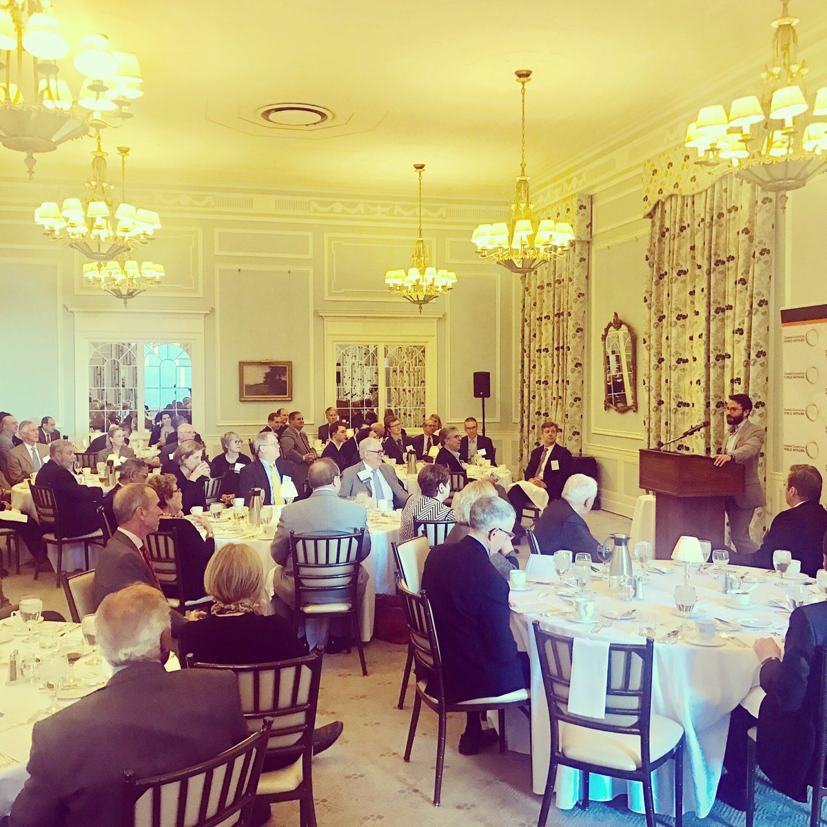 andrew_rajec's tweet photo. Cleveland Council on Foreign Relations Dinner tonight on NAFTA 2.0 and the Future of American Trade Policy https://t.co/ypL0n7sVBi