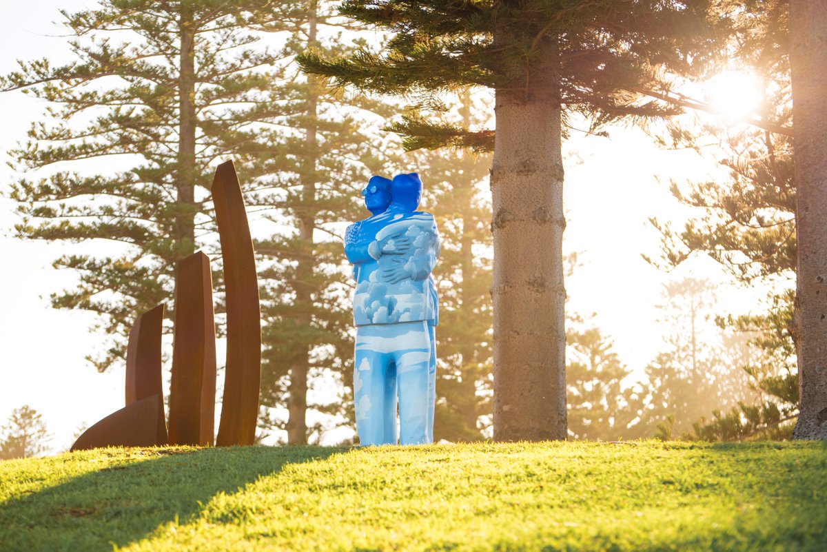 We'd say the early starts are worth it for quiet moments like this! 👌
⠀
#sxscottesloe19 #justanotherdayinWA 

Image: Linda Bowden 'The Yearning' and Stephen Marr 'Under One Sky', Sculpture by the Sea, Cottesloe, 2019. Photo: Richard Watson
