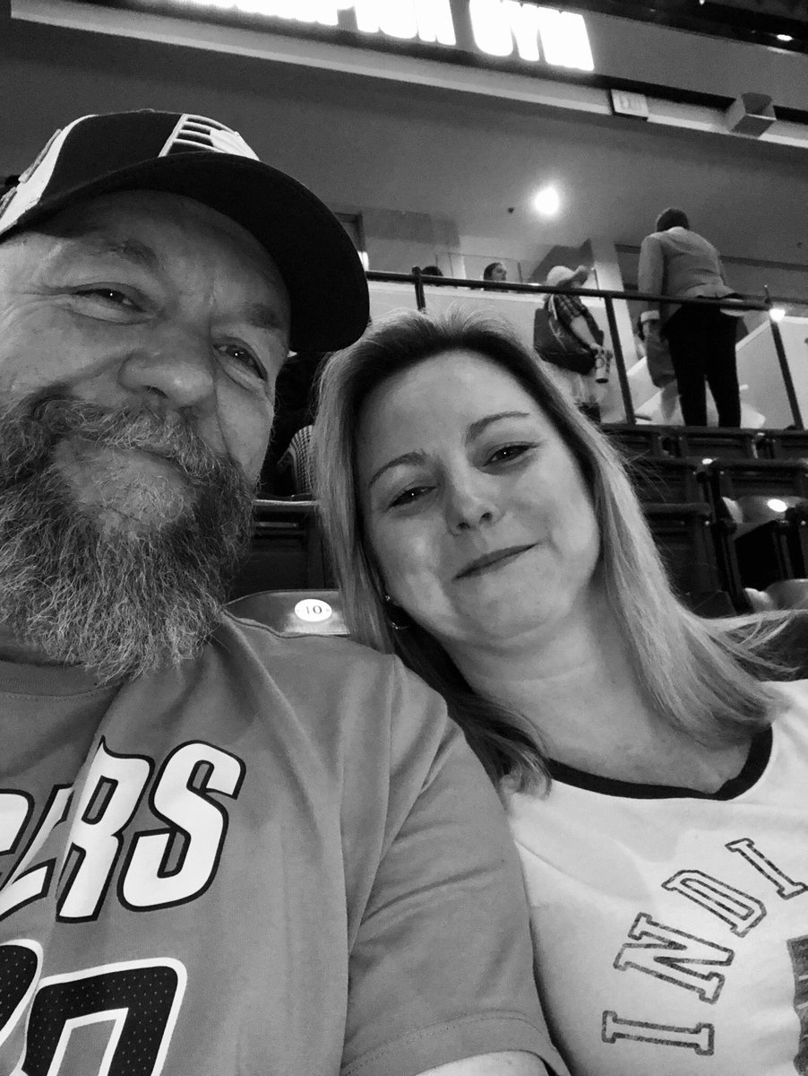 keithc60's tweet photo. Happy birthday #pacersgamenight. #inyourlane https://t.co/uZpUN0YPvJ