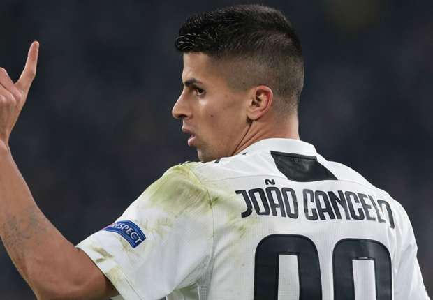 FrSerieA's tweet photo. Joao Cancelo "Je voudrais dedier la victoire à Joao Mario qui vient de perdre son père et a ma grand-mère qui nous a quitté la semaine dernière" https://t.co/WJ9d0nEl9Z