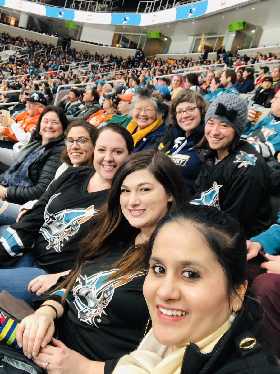 DrHiralKhatri's tweet photo. Fab hockey 🏒 night with these passionate OT-peeps!!
Region 3 @OTACnews ‘s fund raiser event for @otacpac #otacpac 👍 To support #OTAdvocacy #GotoOT #aota @AOTAInc @aotapac @hjkitchingot https://t.co/49TlB2KY1S