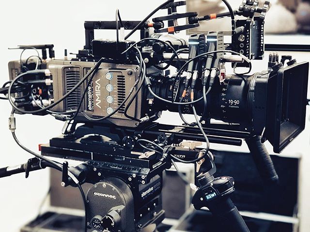 lalinde_dp's tweet photo. locked and loaded |@ardigitalcinema #amira #documentlife #cameraporn @tiltamax #nucleusm @smallhd #503 #losangeles https://t.co/3wb33IWA0j https://t.co/6v3V22clCr