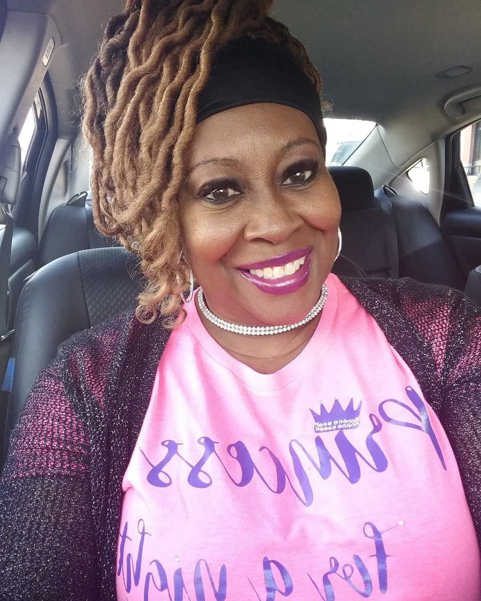 CumiHaven's tweet image. We praise God for you who have partner with us to bring a smile and hope to those who had counted their senior prom out. 🙏. If you would like to be a blessing to our 2019 Princesses you can do so $TCH541 (Mark 5:41) Talita Cumi get up!
#Princessforanight