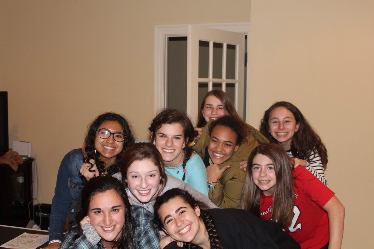 it's #triumphanttuesday!! i think ⁦<a href="/ShainaBBG/">Shaina BBG!</a>⁩ should take home the spirit cup because we are some ~silly girls~ with some great dance moves 🤪💗