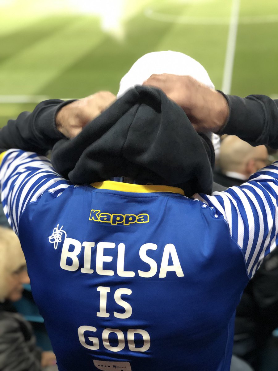 drmahendrapatel's tweet photo. @PJansson5 @LUFC We’ll be there for sure 😊 #baloobielsa already geared up for it #bielsaboys #waccoe #sixpointer #lufc #TOTFL #skybetchampionship @Leedsviv @NoelDavidWhelan https://t.co/kvEbLIw1we