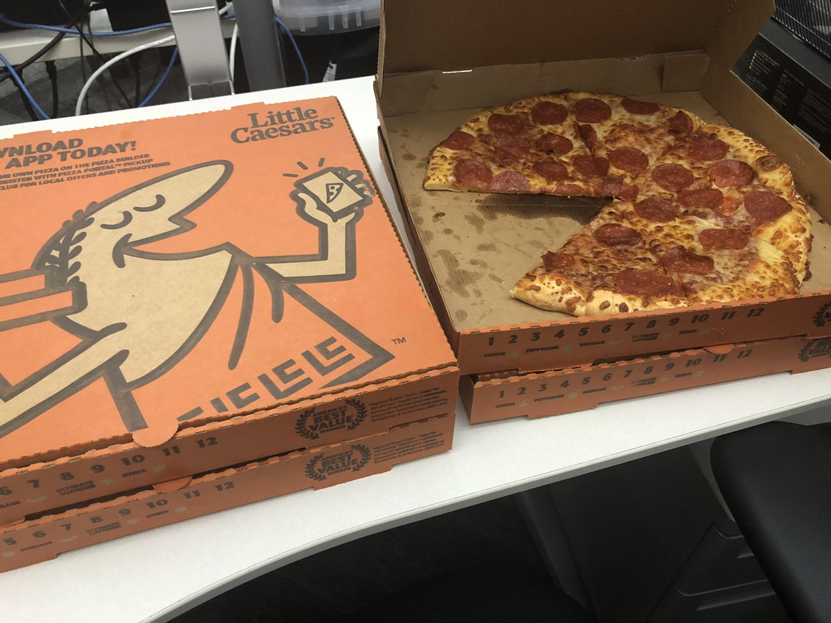 343 Industries: «Пожалуйста, прекратите отправлять нам пиццу»