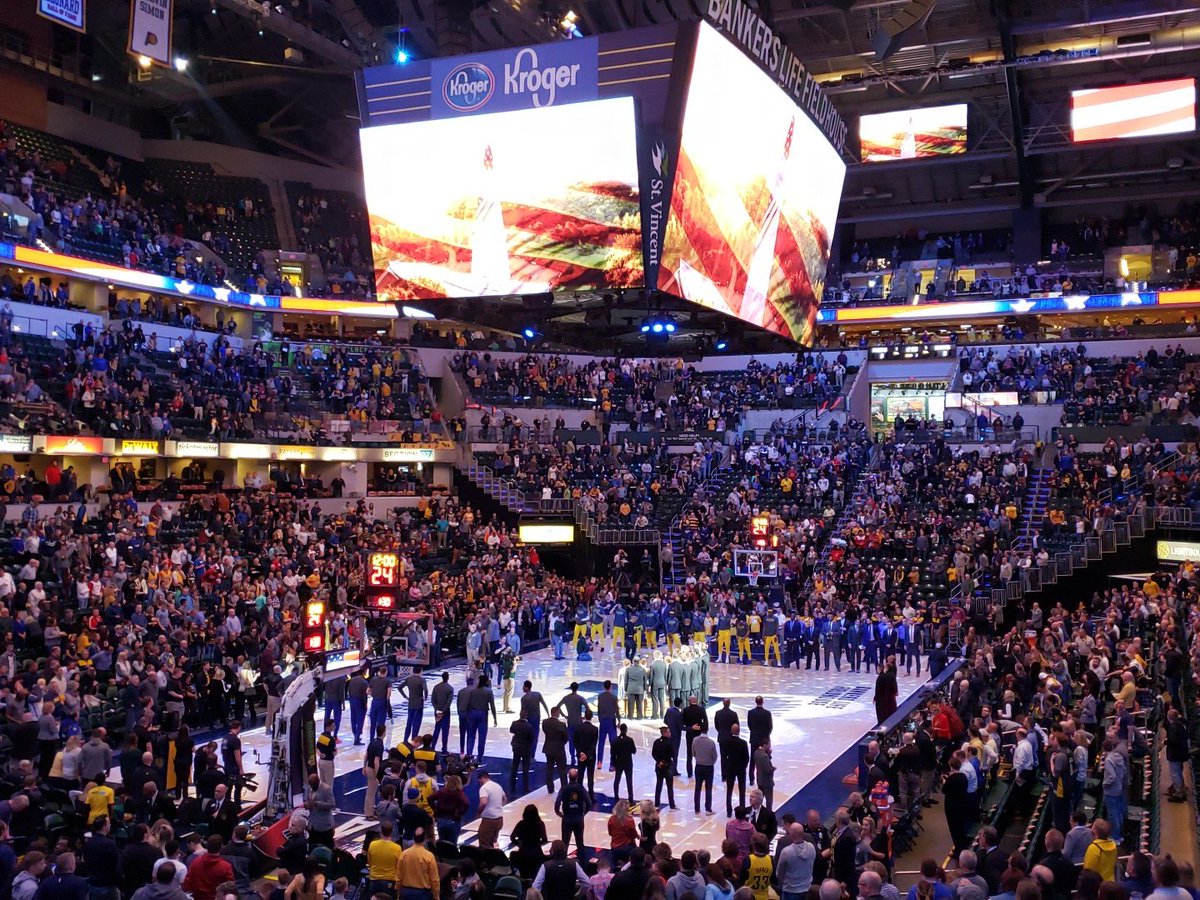 GreeksWC's tweet photo. You still have time to order pizza.for the game! @Pacers @nyknicks https://t.co/ZvRnsBni9T
