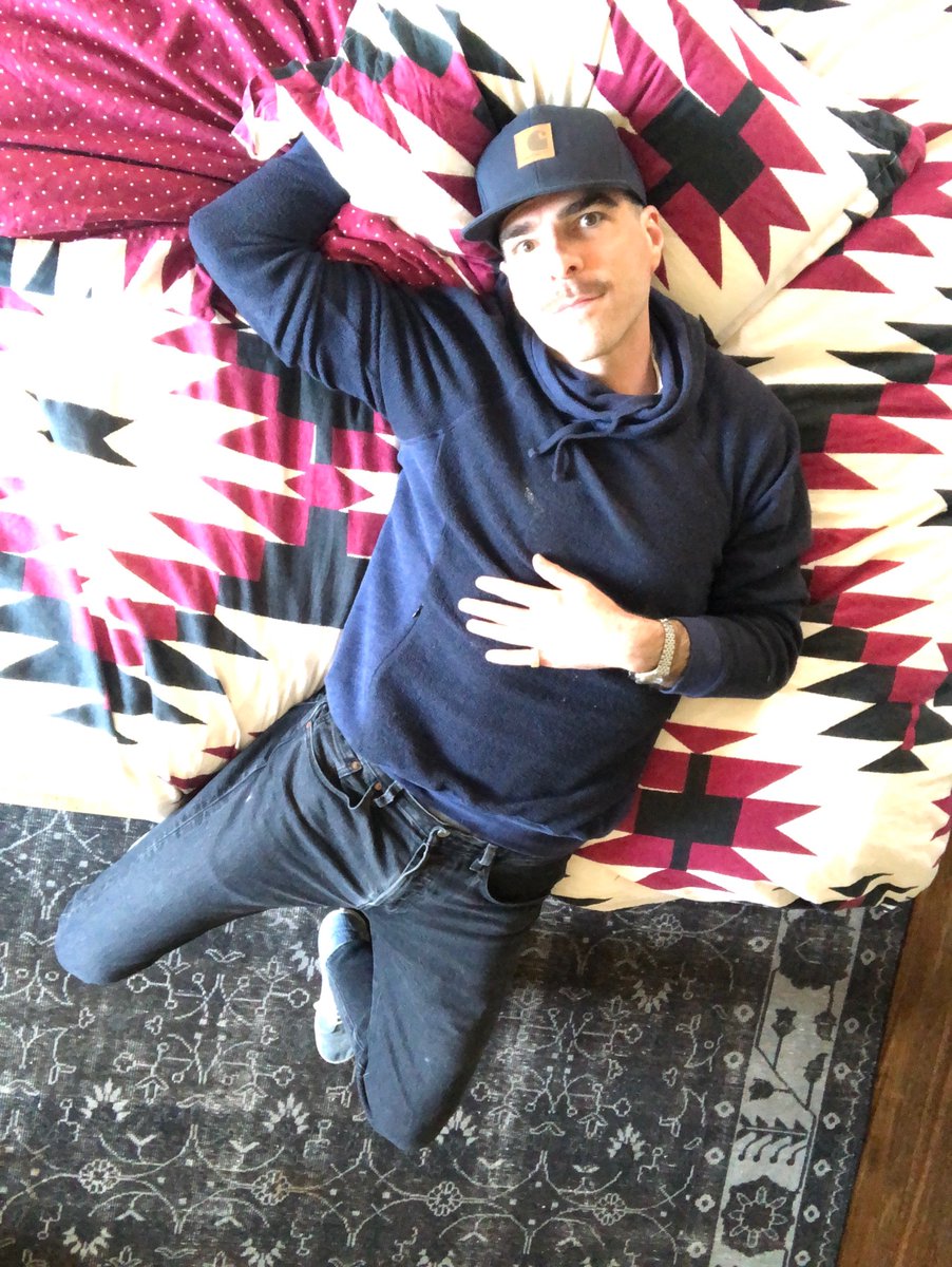 ThreadEx's tweet image. The David Hart comforter will bring alive any bedroom (@ZacharyQuinto not included with purchase). Only at threadex.com