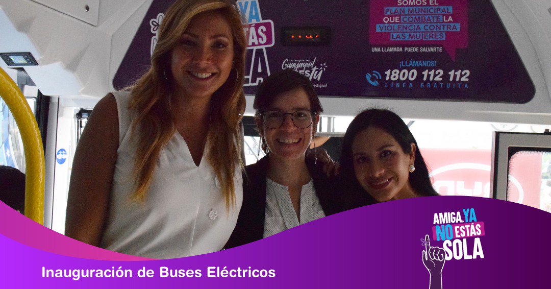 _NoEstasSola_'s tweet photo. Agradecemos el compromiso de @saucinc y @BYDelectricoEC por unirse y ser parte de la lucha para erradicar la violencia contra las mujeres y contribuir con espacios libres de violencia. Hoy formamos parte de los 20 buses eléctricos y ecoamigables.
#EcoBuses #AYNES https://t.co/hnW2bzAytb