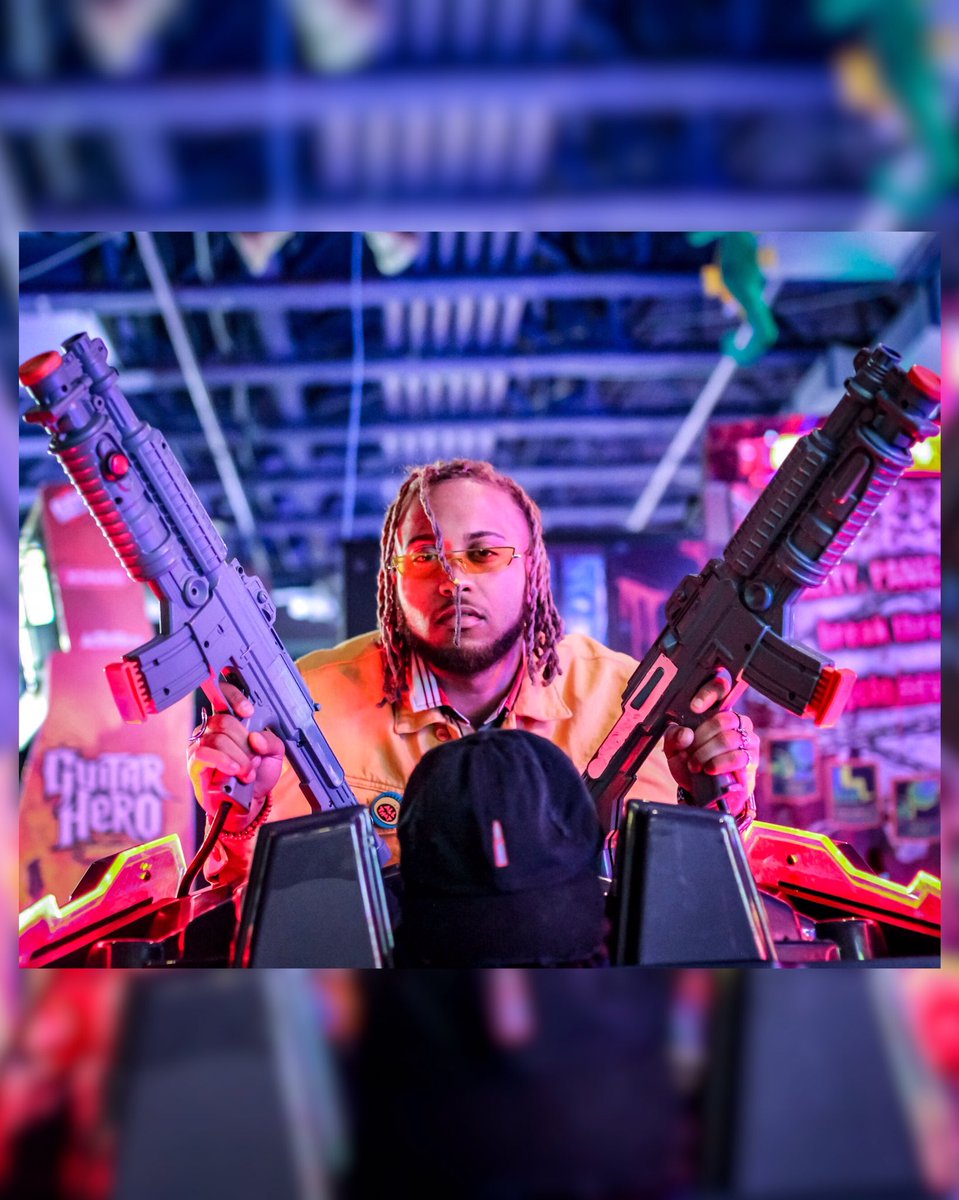 Kvngx's tweet photo. “If you never did you should. These things are fun, and fun is good.” -Dr. Seuss #BlackBoyMagic #Model #Modeling #Dreads #Blonde #Black #Proud #Urban #NewYorkModel #BronxModel #IMGModels #PlusMaleFashion #BlackModel #GQ #gqstyles #Explore #Arcade (My most recent shoot ) 😻🤪 https://t.co/wdpvpdzzrg