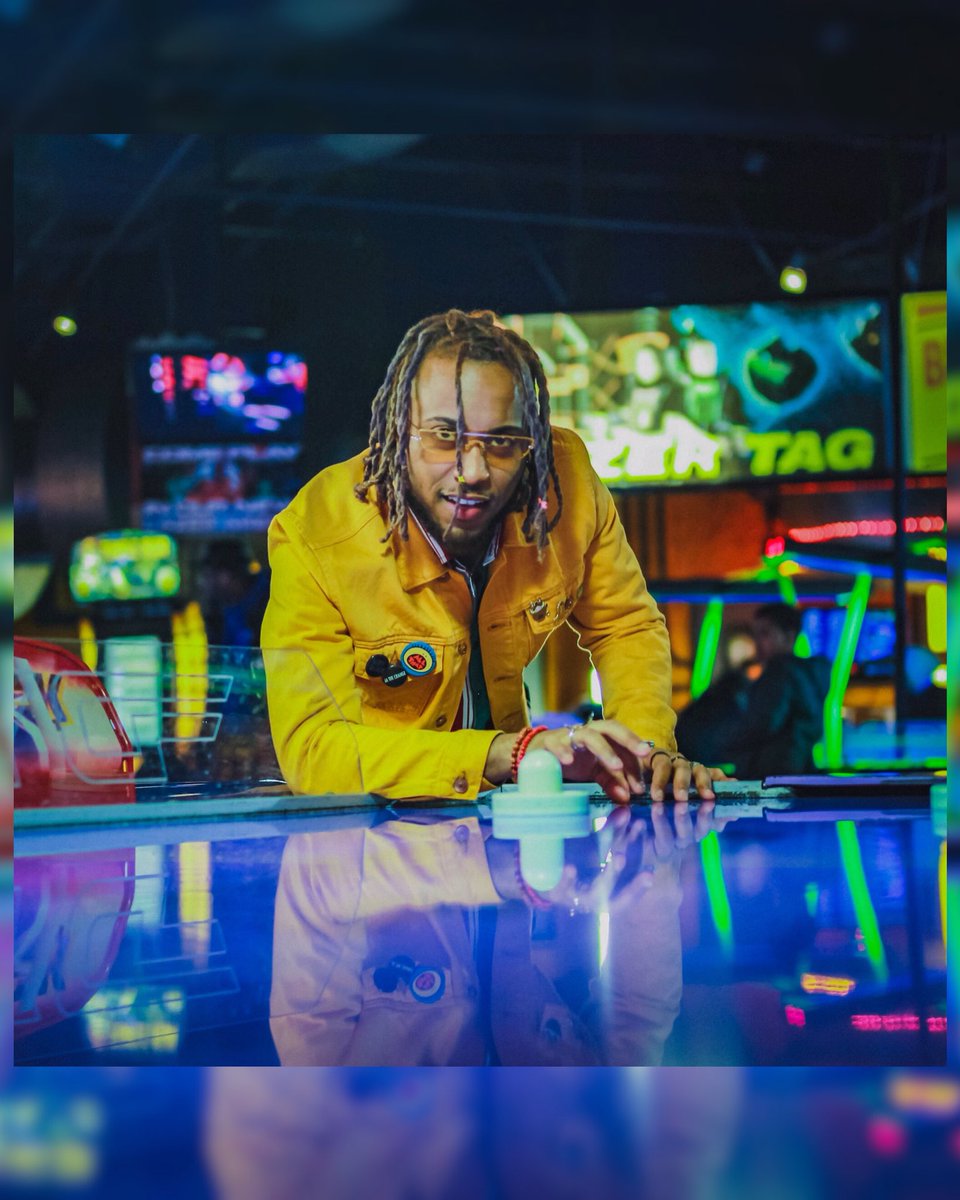 Kvngx's tweet photo. “If you never did you should. These things are fun, and fun is good.” -Dr. Seuss #BlackBoyMagic #Model #Modeling #Dreads #Blonde #Black #Proud #Urban #NewYorkModel #BronxModel #IMGModels #PlusMaleFashion #BlackModel #GQ #gqstyles #Explore #Arcade (My most recent shoot ) 😻🤪 https://t.co/wdpvpdzzrg